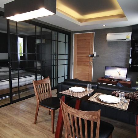 S Bloc Saladaeng Bed & Breakfast Bangkok Luaran gambar