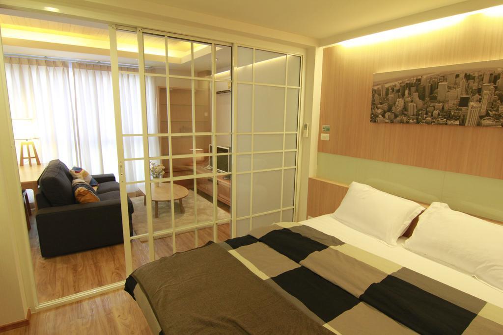 S Bloc Saladaeng Bed & Breakfast Bangkok Luaran gambar