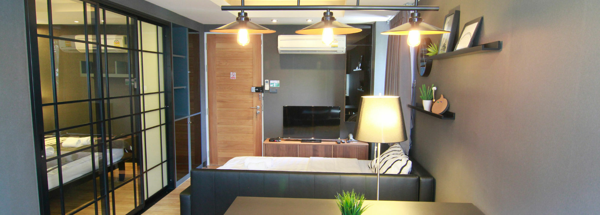 S Bloc Saladaeng Bed & Breakfast Bangkok Luaran gambar