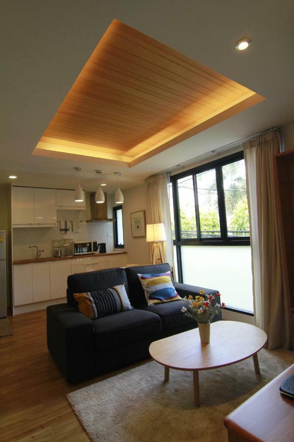 S Bloc Saladaeng Bed & Breakfast Bangkok Luaran gambar